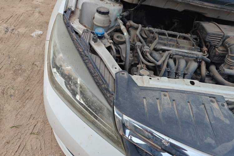 Used Haima M3 2014 1.5L Manual Elite Edition Engine Bay Right
