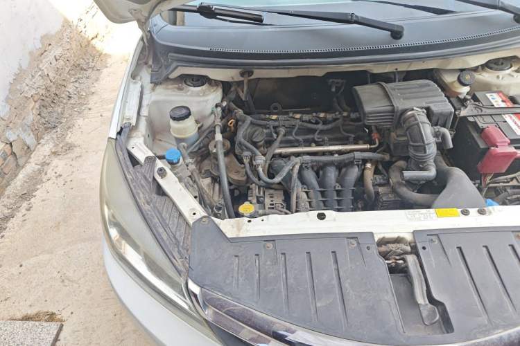 Used Haima M3 2014 1.5L Manual Elite Edition Engine Bay Right
