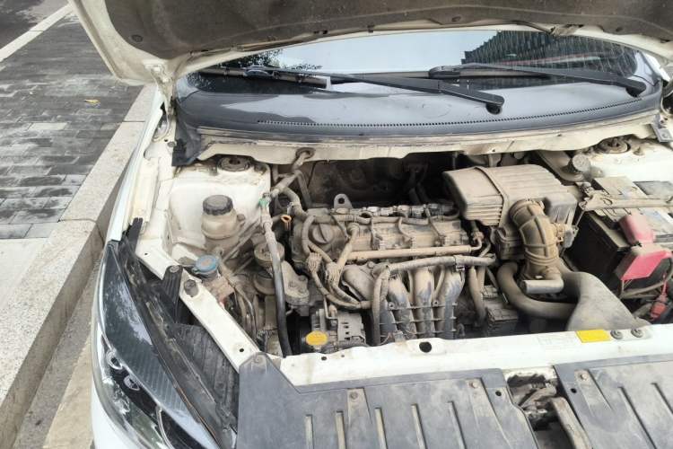 Used Haima M3 2014 1.5L Manual Colorful Navigation Edition Engine Bay Right
