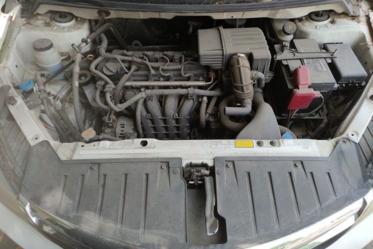 Used Haima M3 2014 1.5L Manual Elite Edition Engine Bay