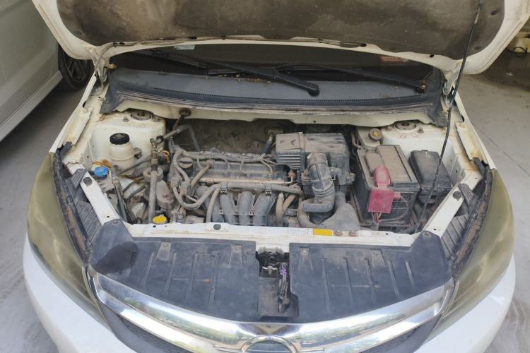 Used Haima M3 2014 1.5L Manual Colorful Navigation Edition Engine Bay