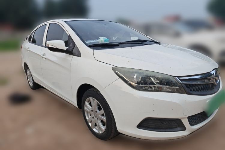 Used Haima M3 2014 1.5L Manual Elite Edition Front Right 45 Deg