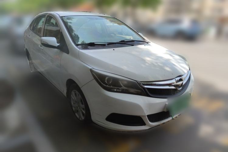 Used Haima M3 2014 1.5L Manual Elite Edition Front Right 45 Deg