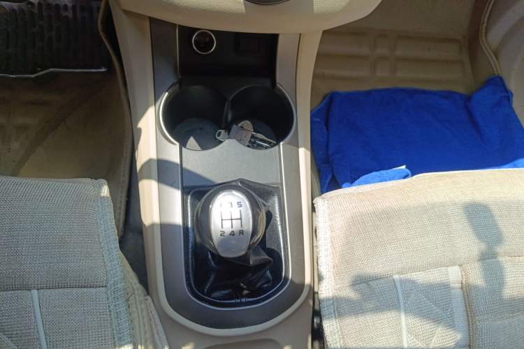 Used Haima M3 2014 1.5L Manual Comfort Model Gear Lever