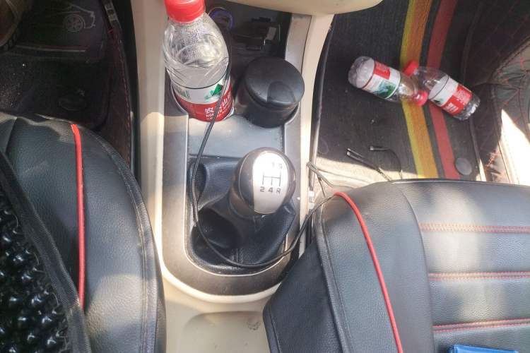 Used Haima M3 2014 1.5L Manual Colorful Navigation Edition Gear Lever