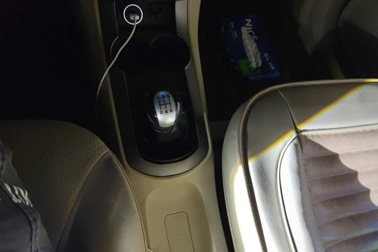 Used Haima M3 2014 1.5L Manual Standard Edition Gear Lever