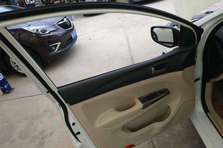 Used Haima M3 2014 1.5L Manual Comfort Model Left Front Door Interior