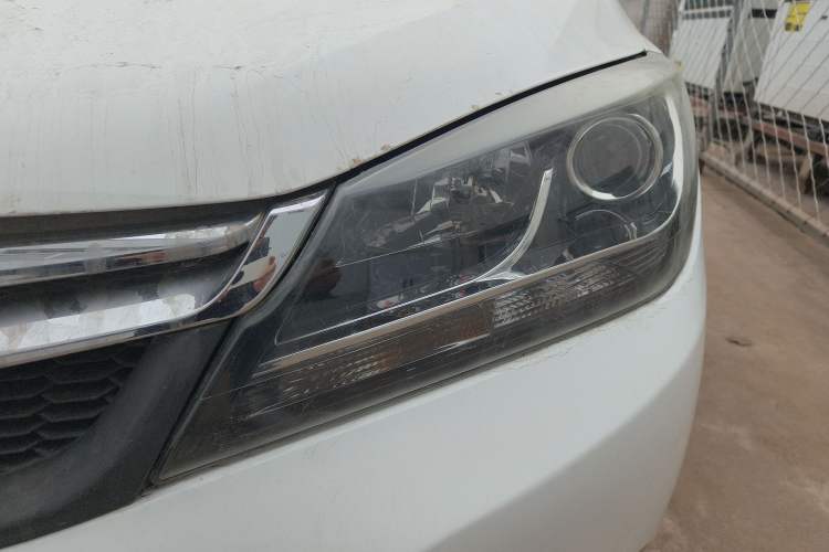 Used Haima M3 2014 1.5L Manual Elite Edition Left Front Headlight