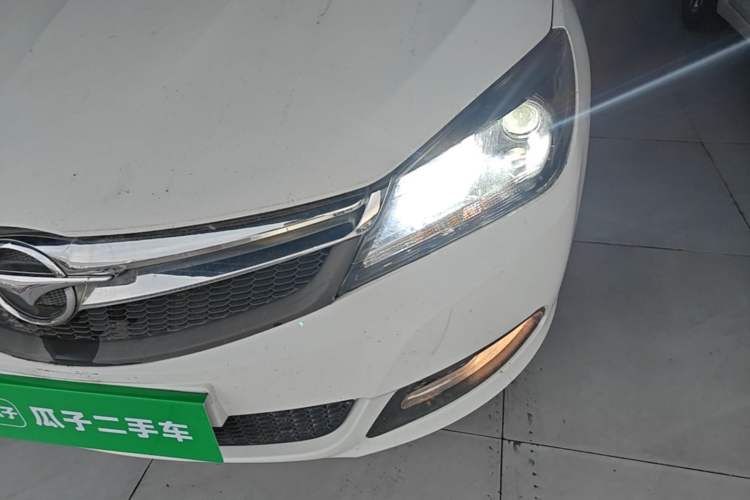 Used Haima M3 2014 1.5L Manual Comfort Model Left Front Headlight