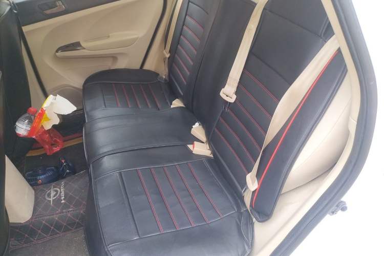 Used Haima M3 2014 1.5L Manual Colorful Navigation Edition Left Rear Seat
