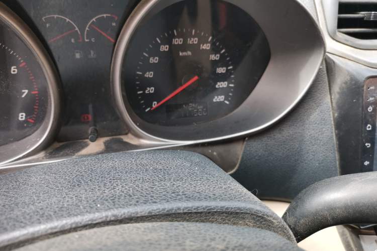 Used Haima M3 2014 1.5L Manual Elite Edition Odometer Close Up