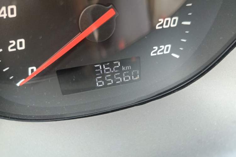 Used Haima M3 2014 1.5L Manual Comfort Model Odometer Close Up
