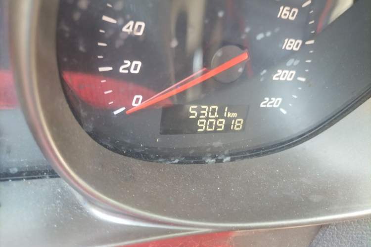 Used Haima M3 2014 1.5L Manual Colorful Navigation Edition Odometer Close Up