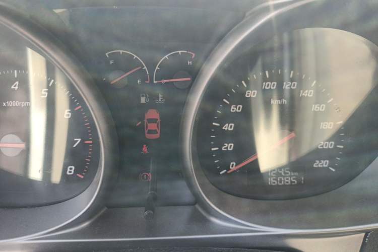 Used Haima M3 2014 1.5L Manual Standard Edition Odometer Close Up