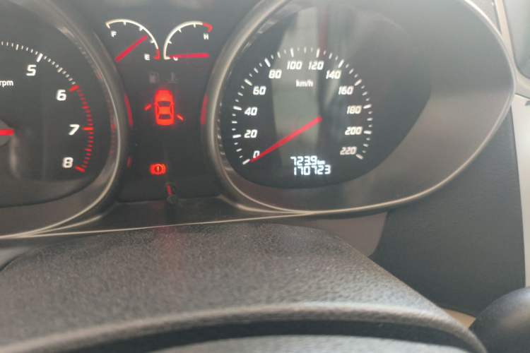 Used Haima M3 2014 1.5L Manual Colorful Navigation Edition Odometer Close Up