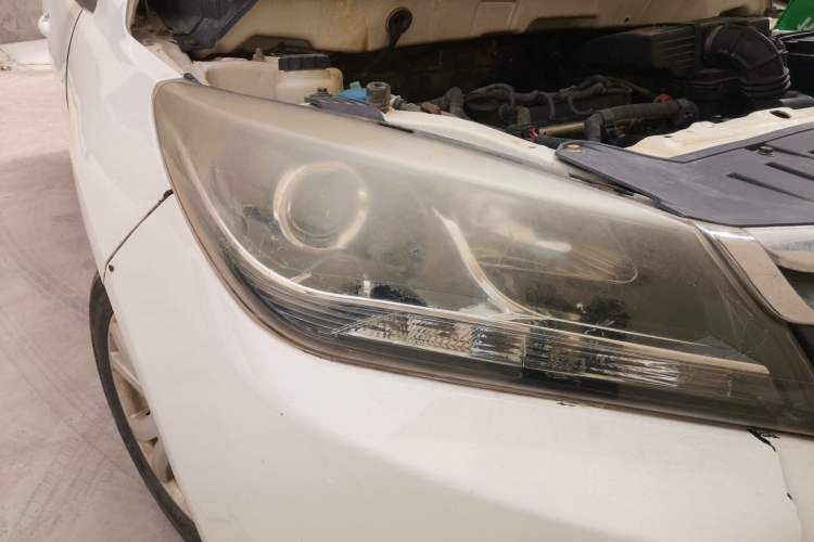 Used Haima M3 2014 1.5L Manual Elite Edition Right Front Headlight