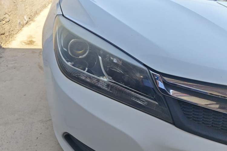 Used Haima M3 2014 1.5L Manual Elite Edition Right Front Headlight