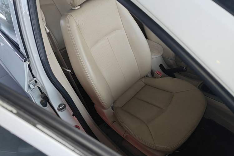Used Haima M3 2014 1.5L Manual Comfort Model Right Front Seat