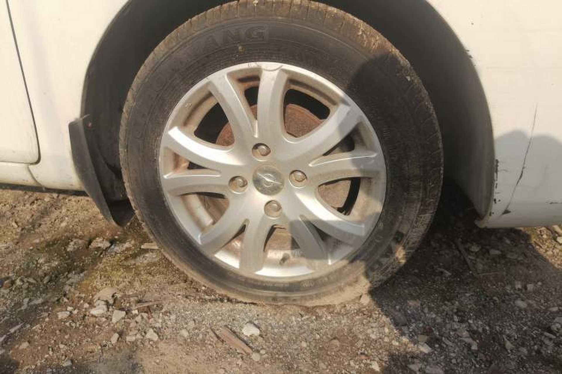 Used Haima M3 2014 1.5L Manual Comfort Model Right Front Wheel Hub