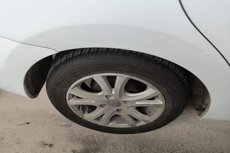 Used Haima M3 2014 1.5L Manual Standard Edition Right Rear Wheel Hub