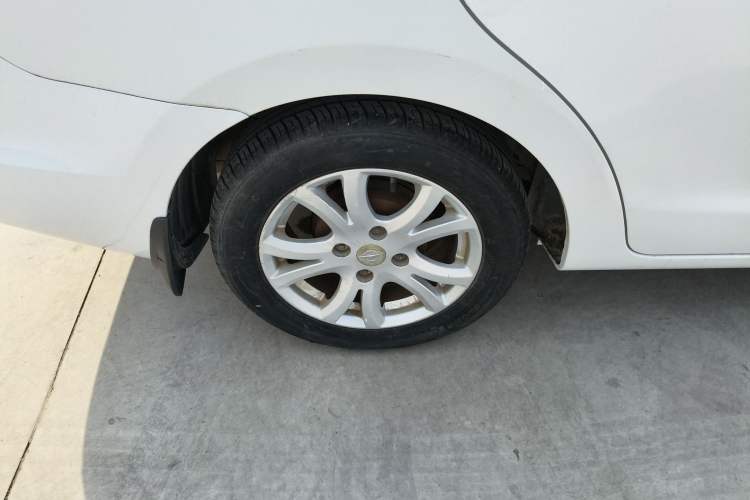 Used Haima M3 2014 1.5L Manual Standard Edition Right Rear Wheel Hub