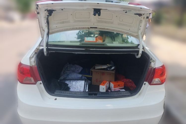 Used Haima M3 2014 1.5L Manual Colorful Navigation Edition Trunk