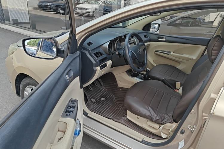 Used Haima M3 2014 1.5L Manual Elite Edition Driver Seat
