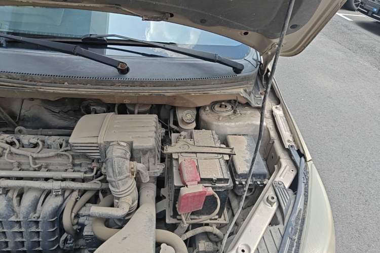 Used Haima M3 2014 1.5L Manual Elite Edition Engine Bay Left