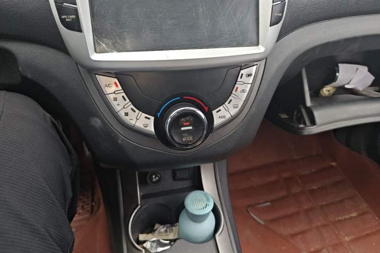 Used Haima M3 2015 1.5L Manual Elite Model Audio And AC Panel