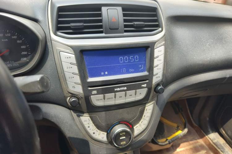 Used Haima M3 2015 1.5L Manual Elite Model Audio And AC Panel