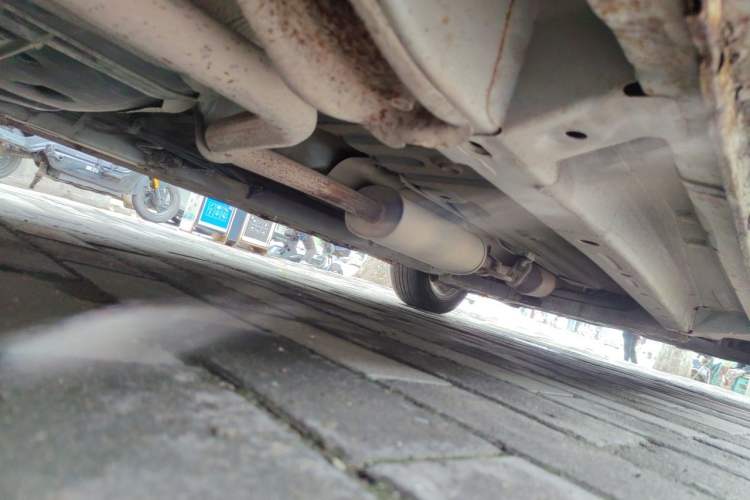 Used Haima M3 2015 1.5L Manual Elite Model with Sunroof Chassis Rear Right