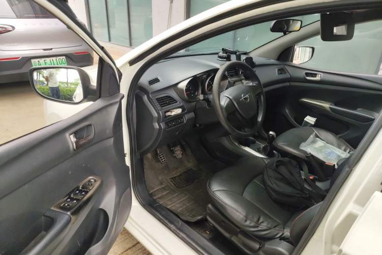 Used Haima M3 2015 1.5L Manual Elite Model Driver Seat
