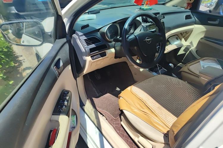 Used Haima M3 2015 1.5L Manual Standard Edition Driver Seat
