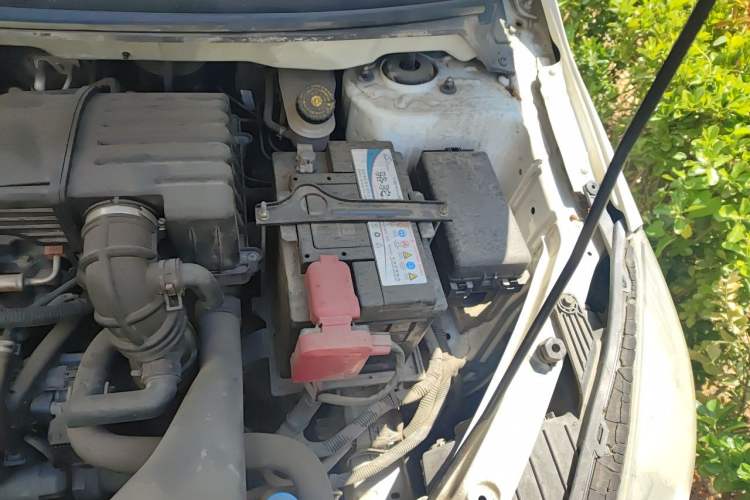Used Haima M3 2015 1.5L Manual Standard Edition Engine Bay Left