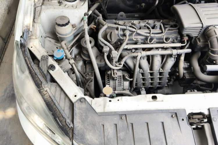 Used Haima M3 2015 1.5L Manual Standard Edition Engine Bay Right