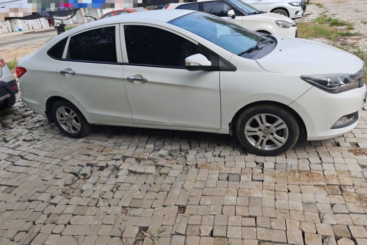 Used Haima M3 2015 1.5L Manual Elite Model Exterior 2