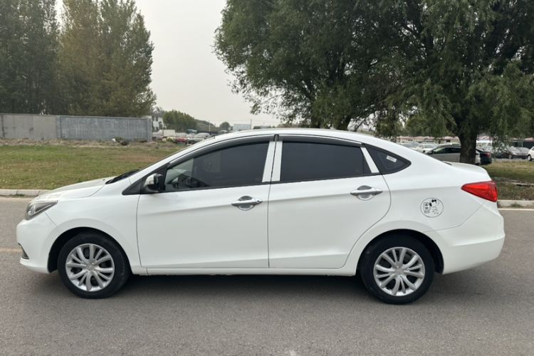 Used Haima M3 2015 1.5L Manual Standard Edition Exterior 3