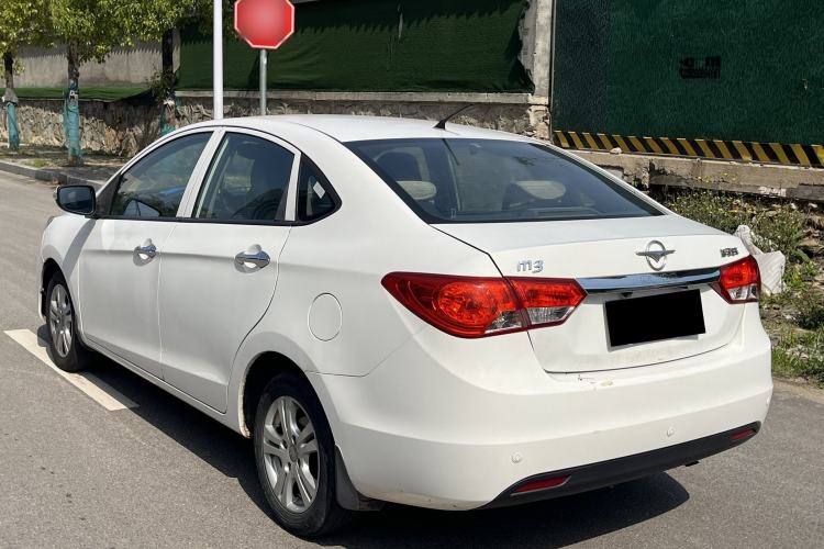 Used Haima M3 2015 1.5L Manual Elite Model Exterior 3