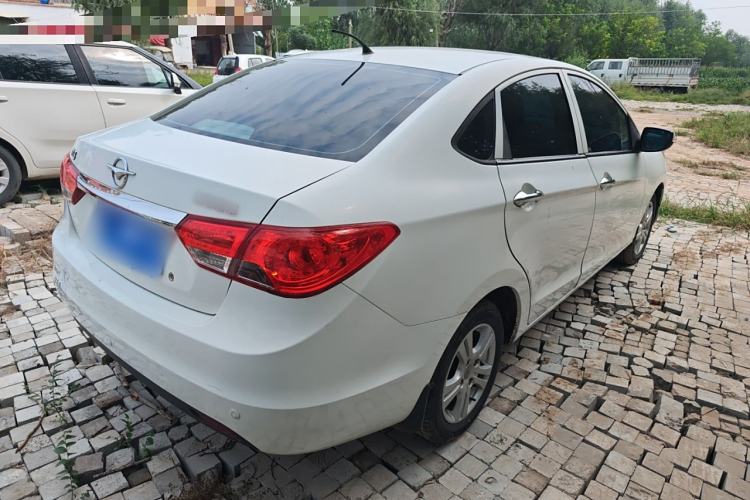 Used Haima M3 2015 1.5L Manual Elite Model Exterior 3