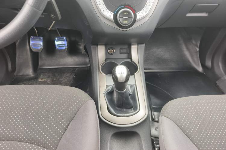 Used Haima M3 2015 1.5L Manual Elite Model Gear Lever