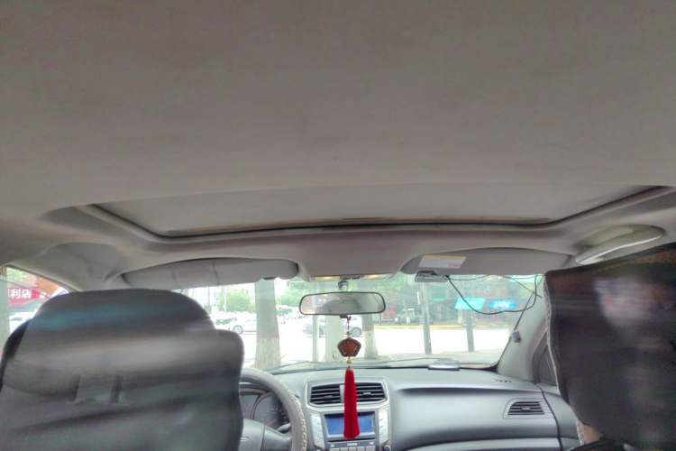Used Haima M3 2015 1.5L Manual Elite Model with Sunroof Headliner