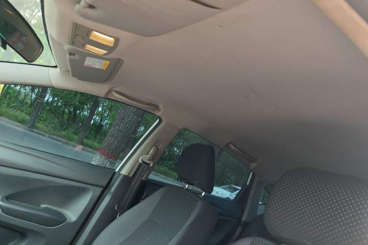 Used Haima M3 2015 1.5L Manual Elite Model Headliner