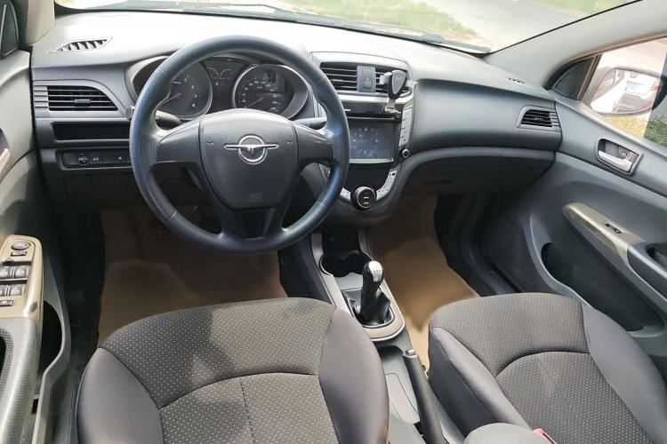 Used Haima M3 2015 1.5L Manual Elite Model Interior 3