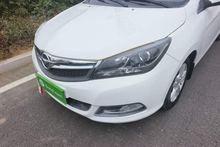 Used Haima M3 2015 1.5L Manual Elite Model Left Front Headlight