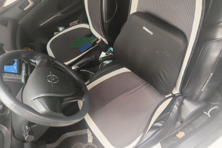 Used Haima M3 2015 1.5L Manual Elite Model with Sunroof Left Front Seat