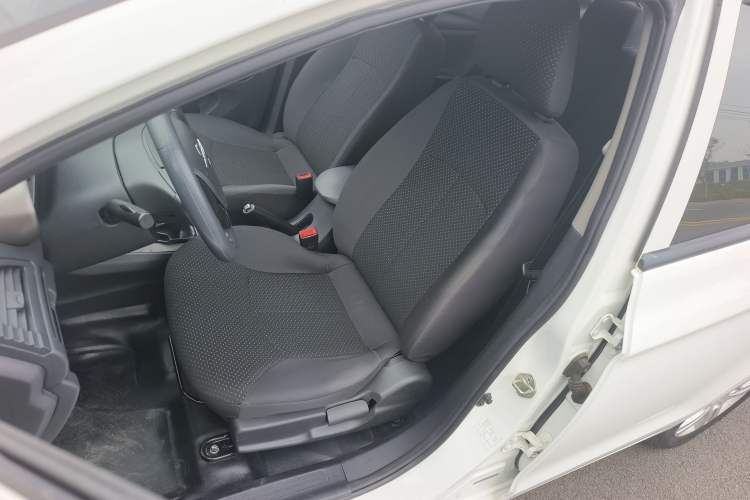 Used Haima M3 2015 1.5L Manual Elite Model Left Front Seat
