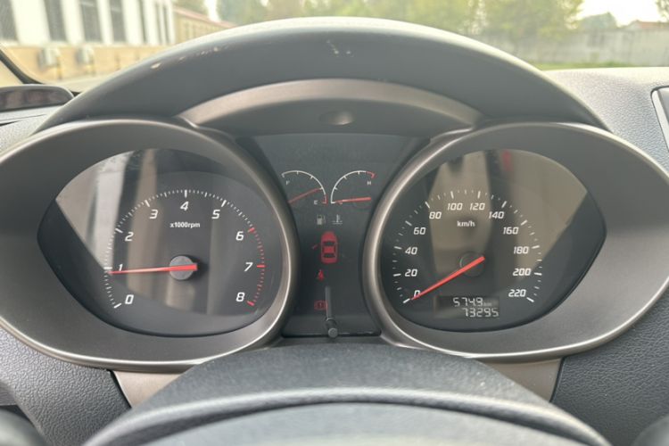 Used Haima M3 2015 1.5L Manual Standard Edition Odometer Close Up