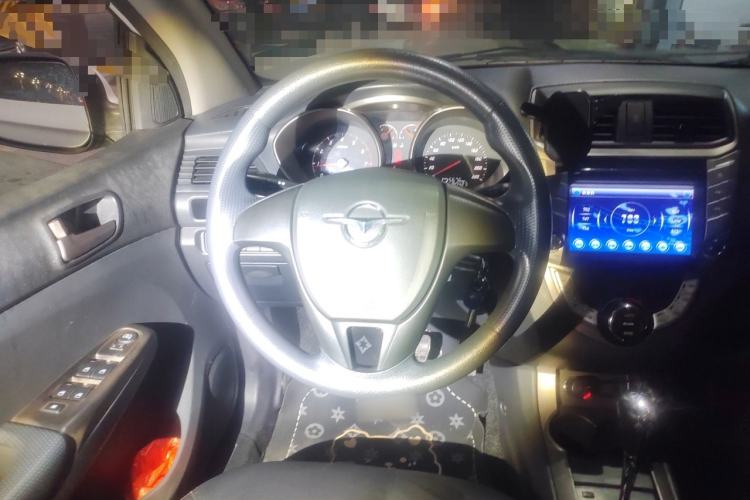 Used Haima M3 2015 1.5L CVT Elite with Sunroof Steering Wheel