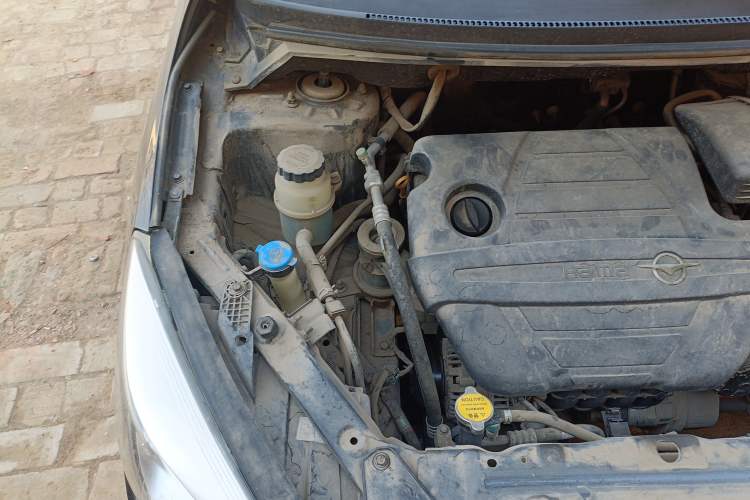 Used Haima M3 2016 1.5L Manual Comfort Model Engine Bay Right