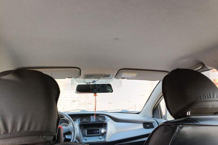 Used Haima M3 2016 1.5L Manual Comfort Model Headliner